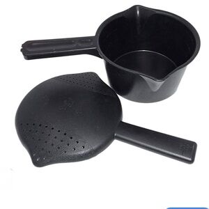 Pampered Chef Black Small Micro Cooker (1 Qt)- Like New